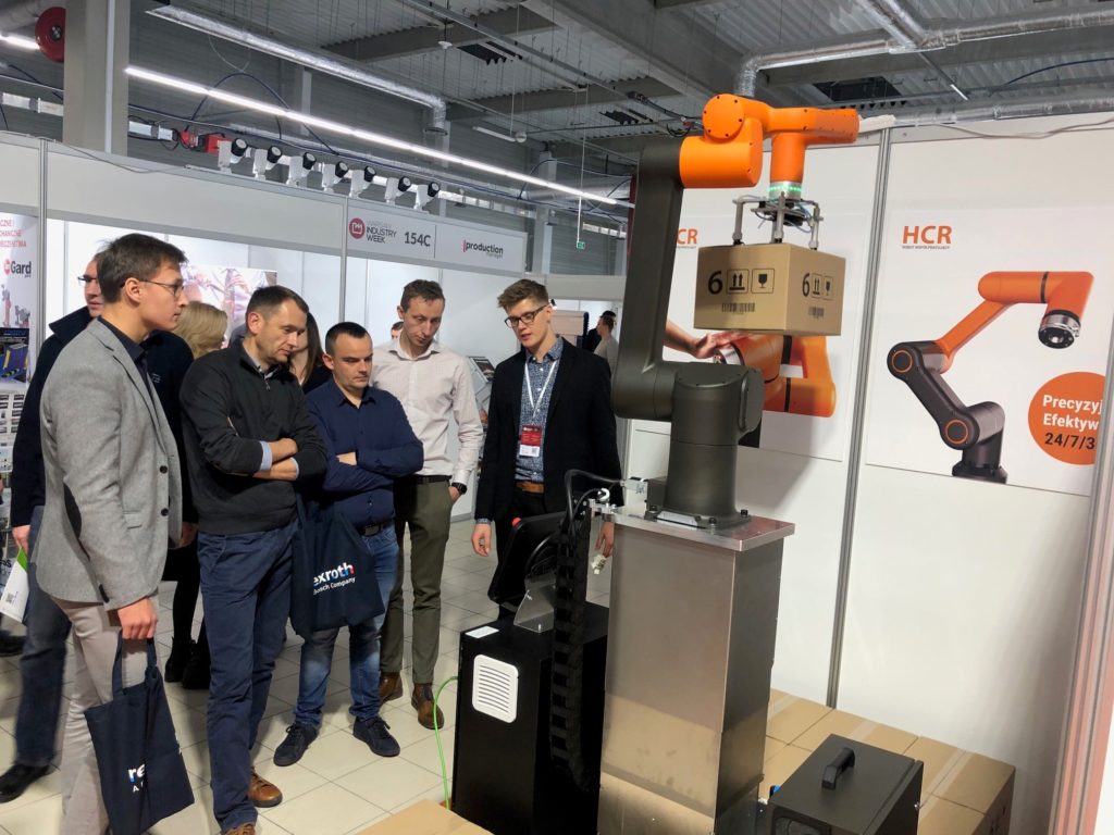 warsaw industry week - corobotics cobot HCR